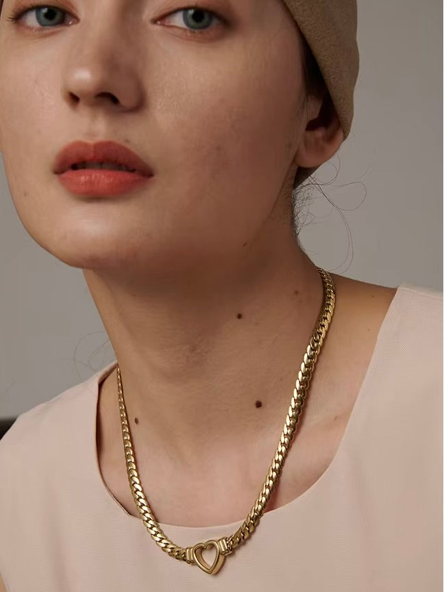 Chaîne d'Amour Necklace