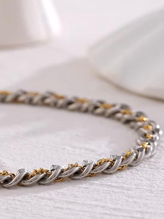 Chérie Necklace