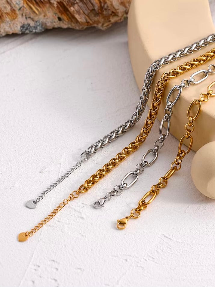 Étoile Necklace
