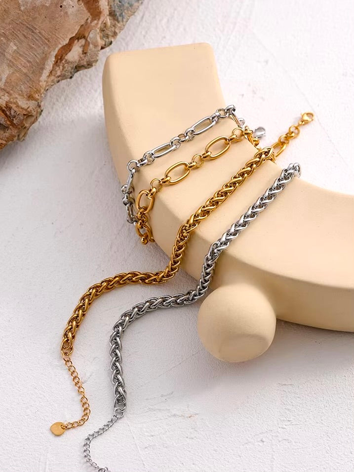 Étoile Necklace