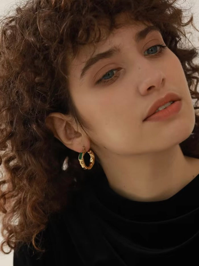 Vague d'Émeraude Earrings