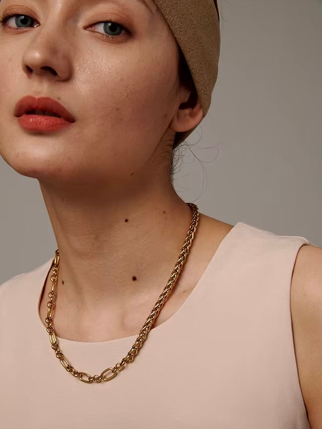Étoile Necklace