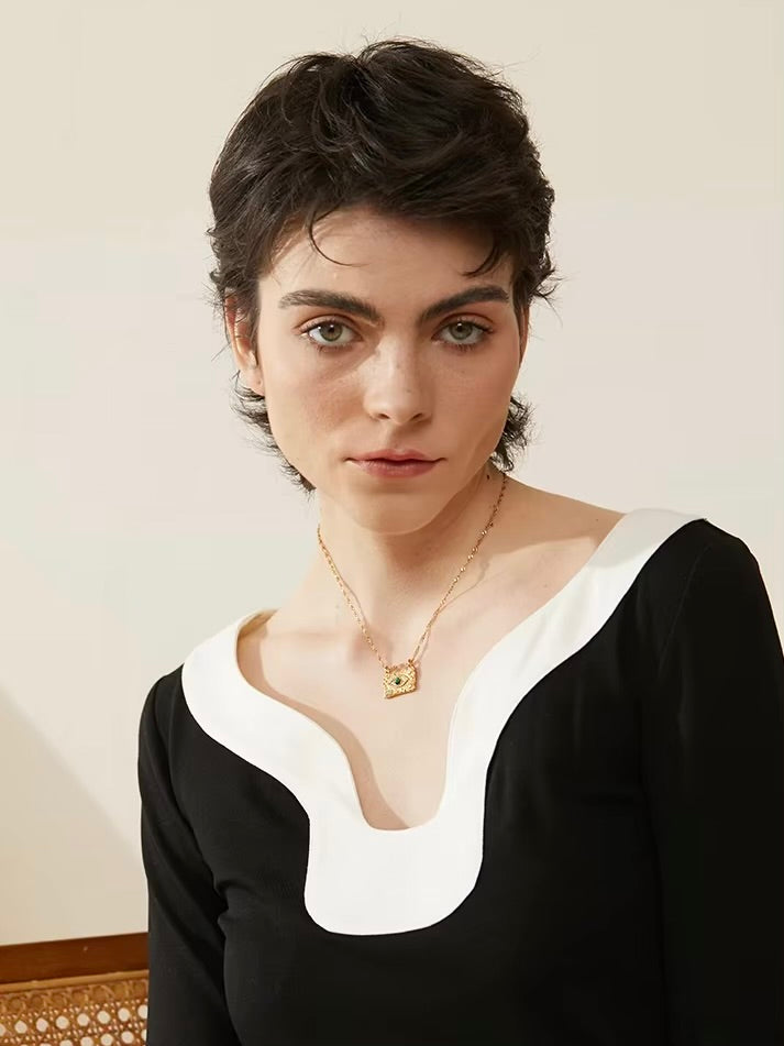 Étreinte Solaire Necklace