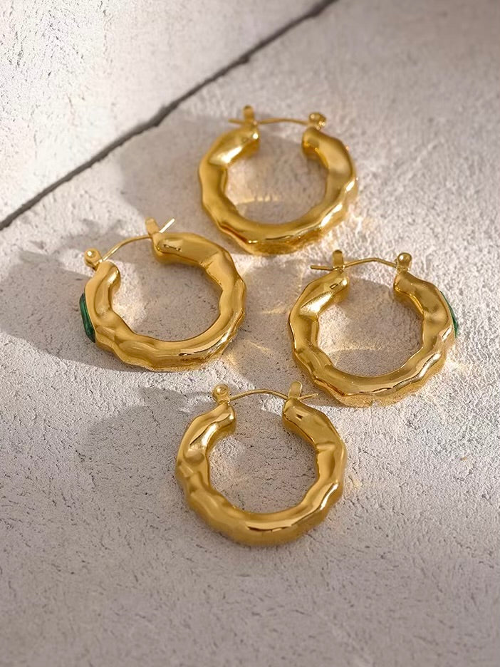 Vague d'Émeraude Earrings