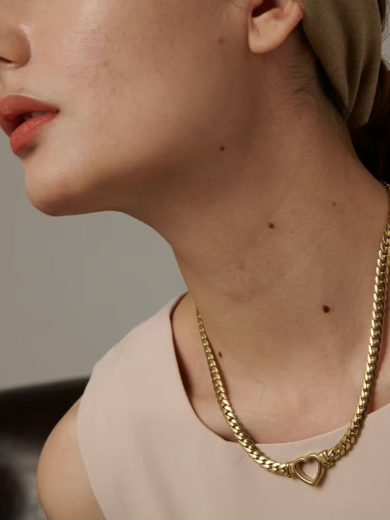 Chaîne d'Amour Necklace