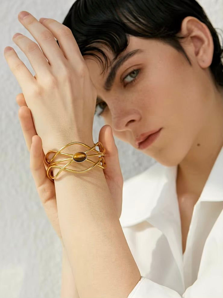 Baiser Cuff