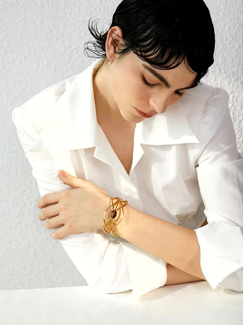 Baiser Cuff