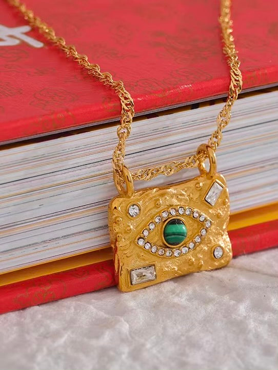 Étreinte Solaire Necklace