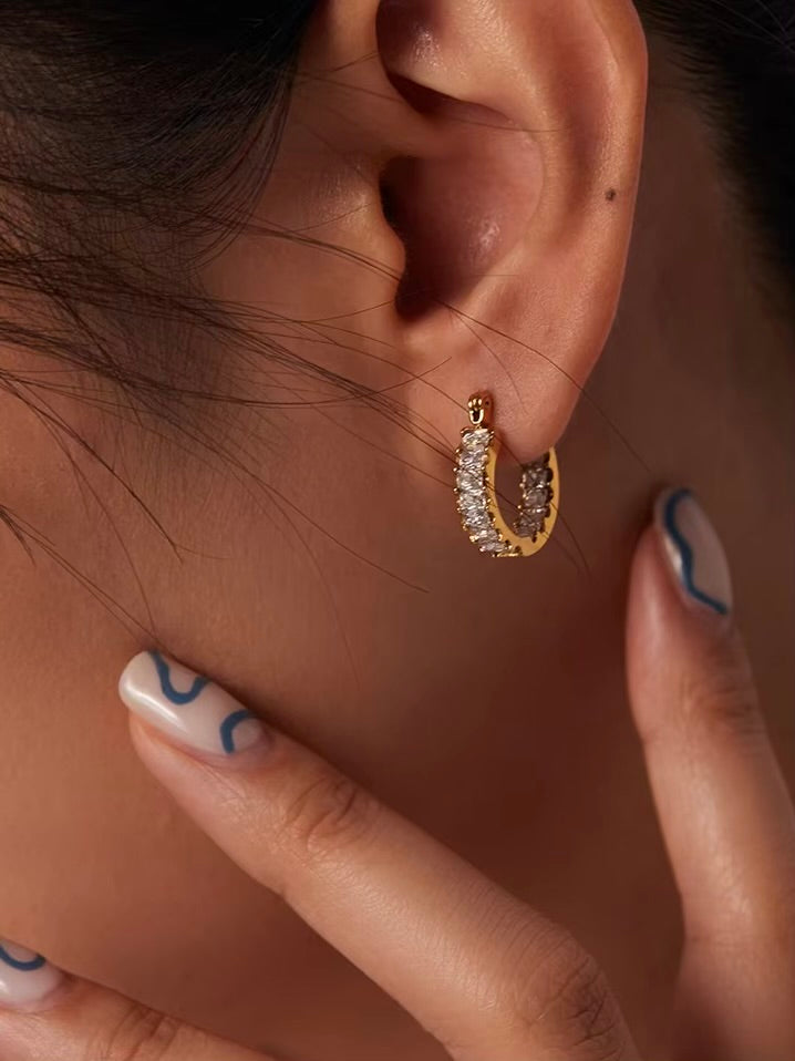 Baiser de Lune Earrings