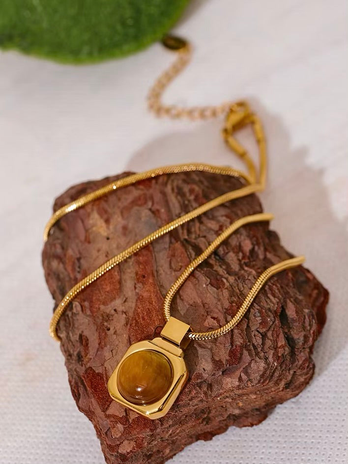 Lune Necklace