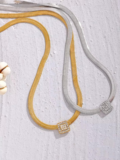 Bordeaux Necklace