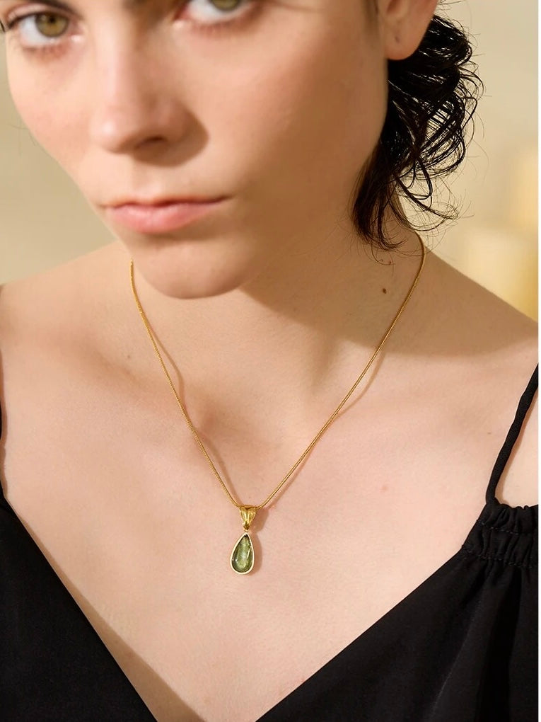 Hélèn Necklace