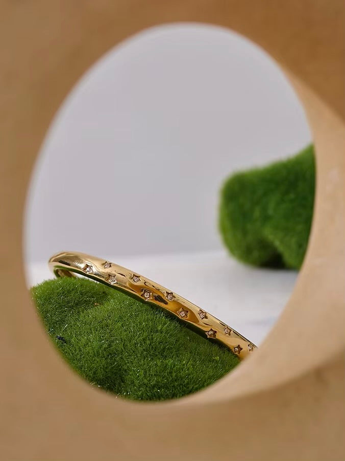 Reflet Céleste Cuff