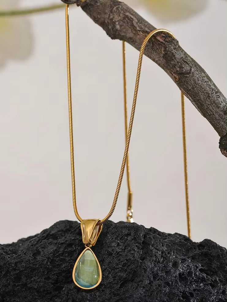 Hélèn Necklace