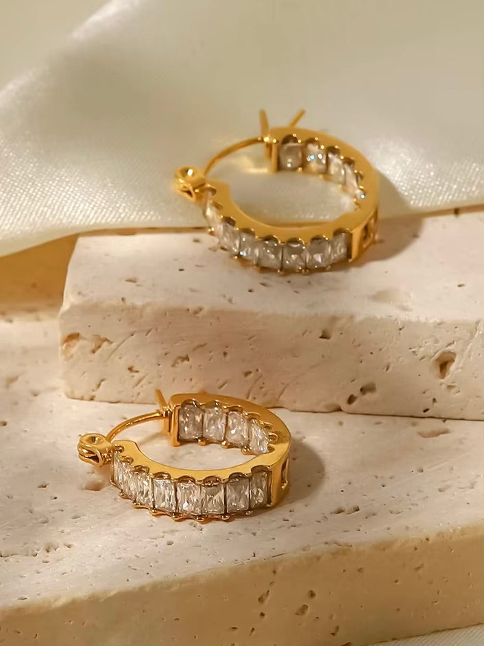 Baiser de Lune Earrings