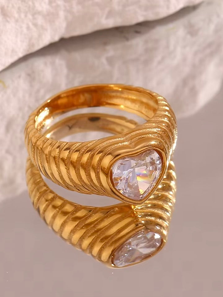 Madeleine Ring