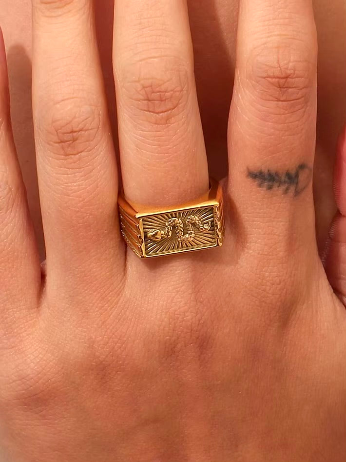 Medusa Ring