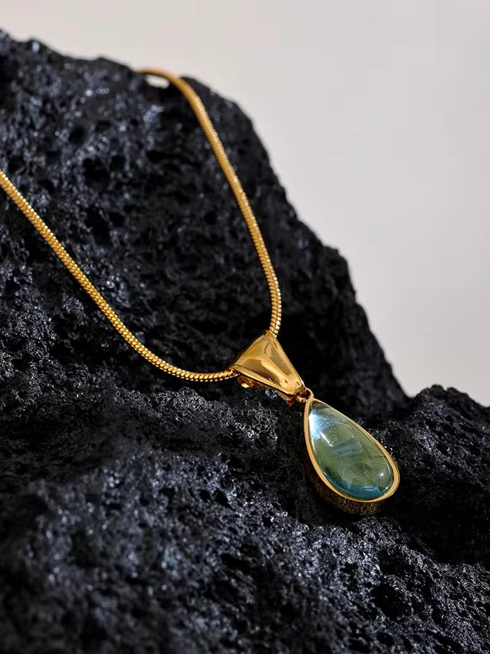 Hélèn Necklace