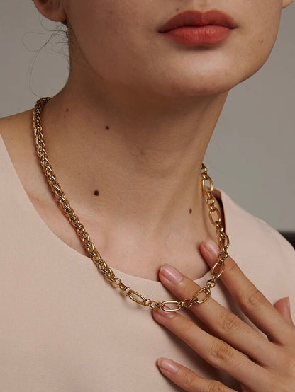 Étoile Necklace